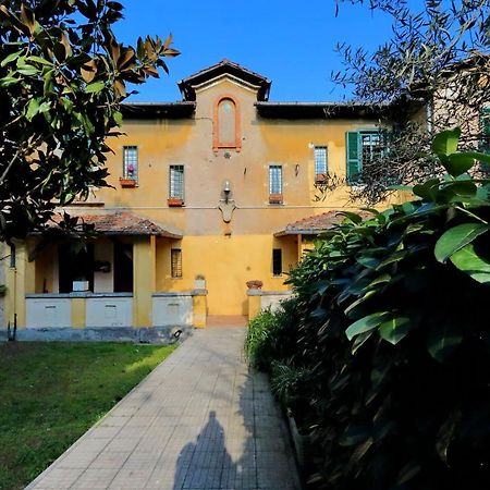 Garden Downtown. 3 Stops From Colosseum Exterior photo